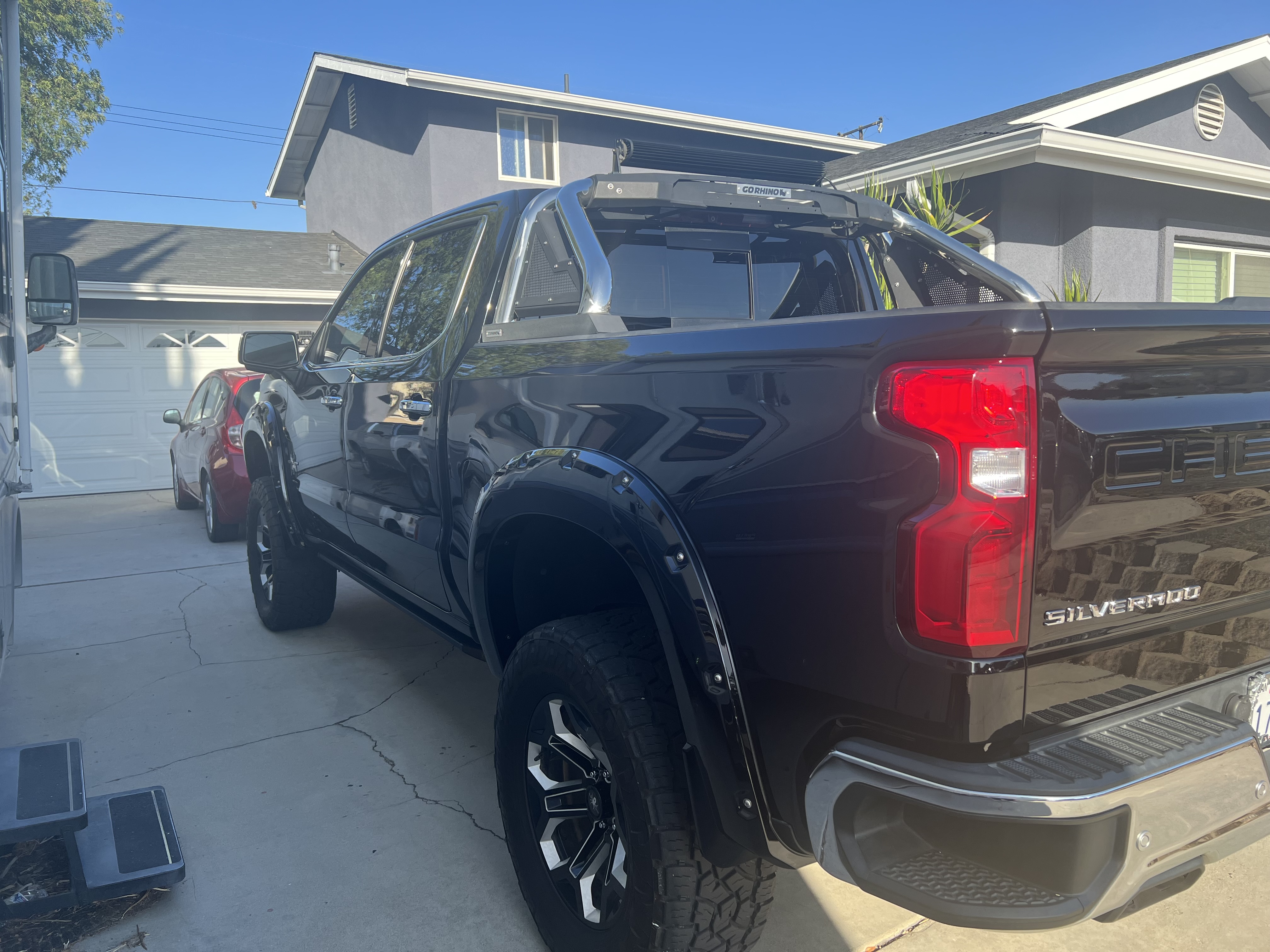 Used 2019 Chevrolet Silverado 1500 LTZ w/ LTZ Premium Package AWD/4WD image 22