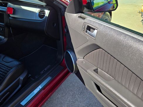 Used 2014 Ford Mustang Shelby GT500 w/ Equipment Group 821A image 17