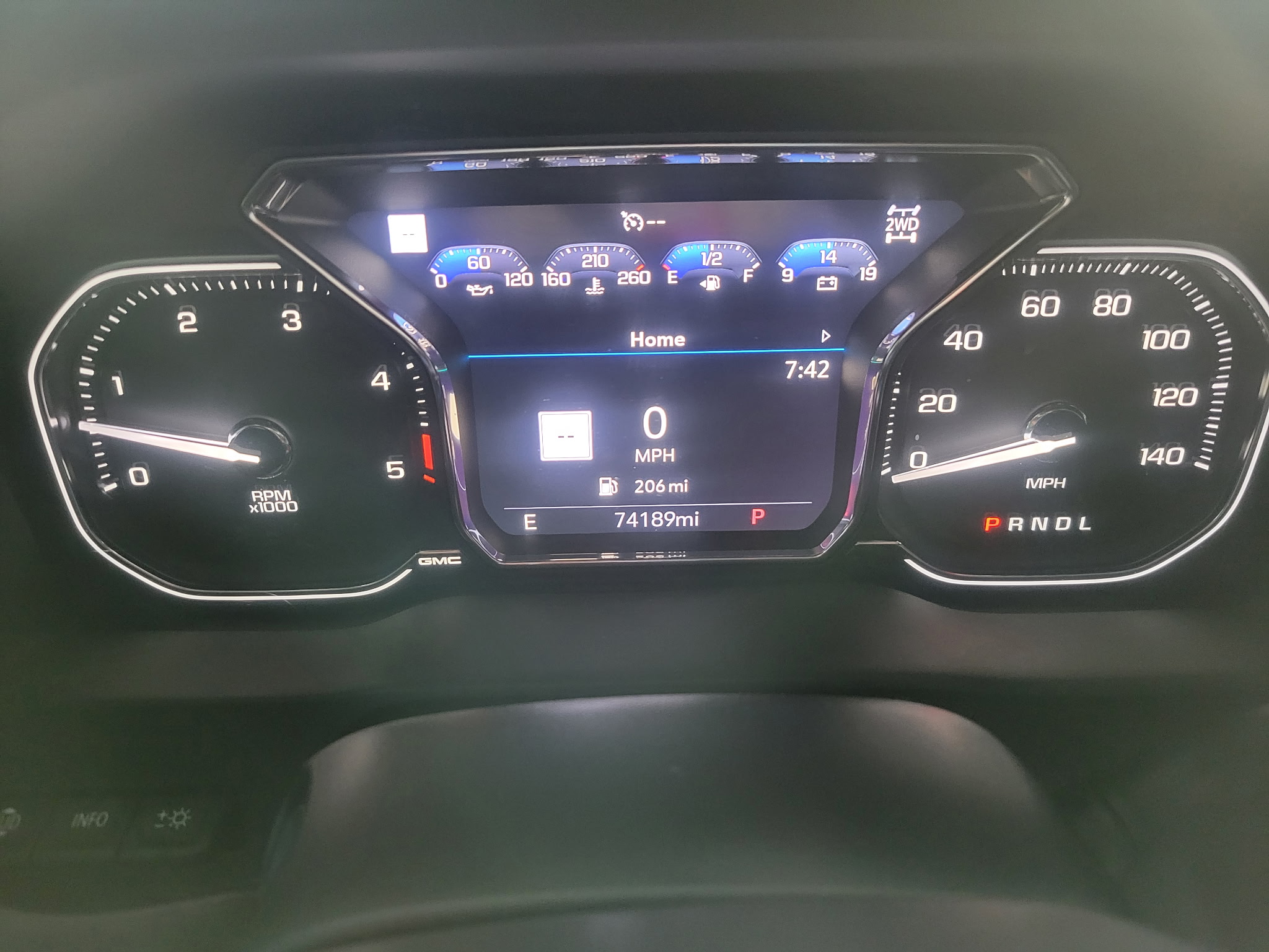 Used 2023 GMC Sierra 2500 Denali w/ Denali Black Diamond Edition AWD/4WD image 5