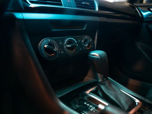 Used 2016 MAZDA MAZDA3 i Touring image 14