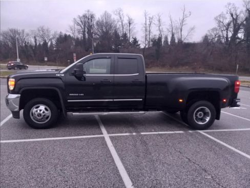Used 2015 GMC Sierra 3500 SLT w/ Snow Plow Prep Package image 4