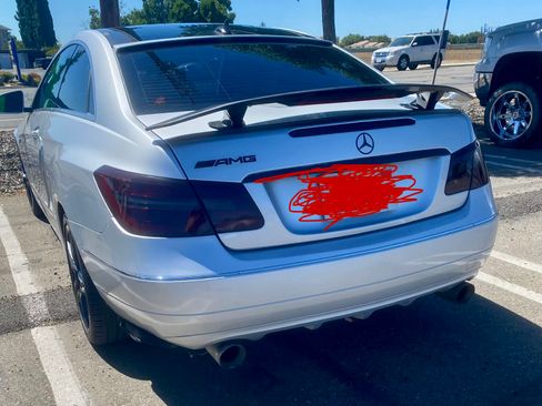 Used 2011 Mercedes-Benz E 350 Coupe image 5