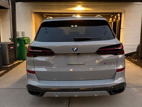 Used 2026 BMW X5 M60i image 9