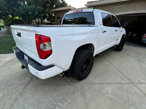 Used 2018 Toyota Tundra Limited w/ Limited Premium Package image 11