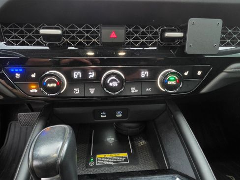 Used 2023 Honda Accord Touring image 12