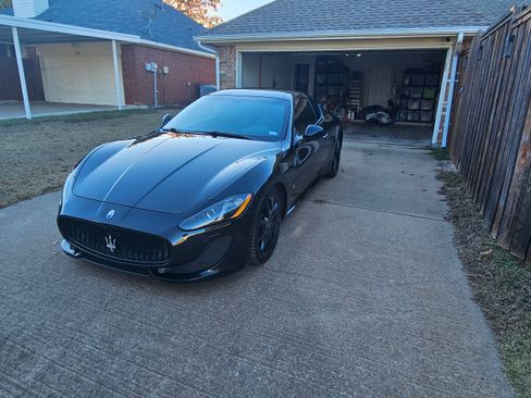 Used 2013 Maserati GranTurismo MC image 1