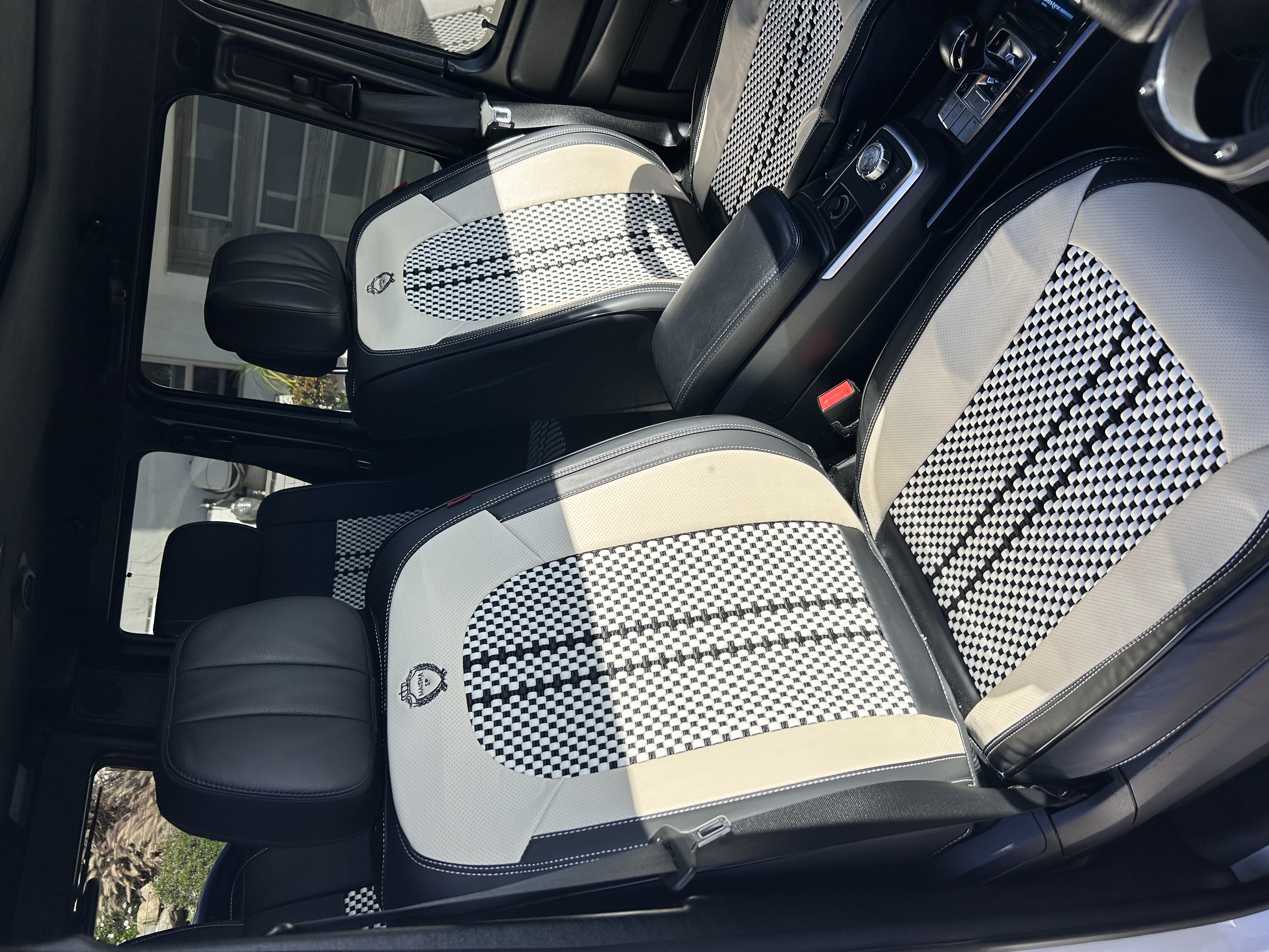 Used 2017 Mercedes-Benz G 550 image 28