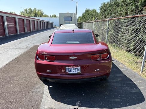 Used 2010 Chevrolet Camaro LT RWD image 11