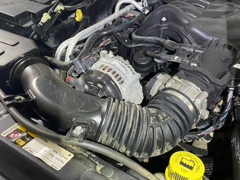 Used 2013 Jeep Wrangler Sport image 9