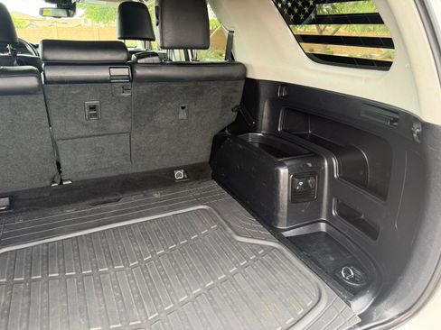 Used 2020 Toyota 4Runner TRD Off-Road Premium AWD/4WD image 19