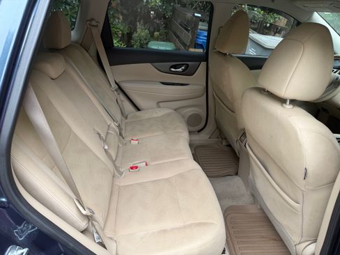 Used 2014 Nissan Rogue S AWD/4WD image 12