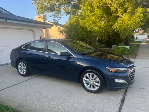 Used 2019 Chevrolet Malibu LT w/ Driver Confidence Package II FWD image 4