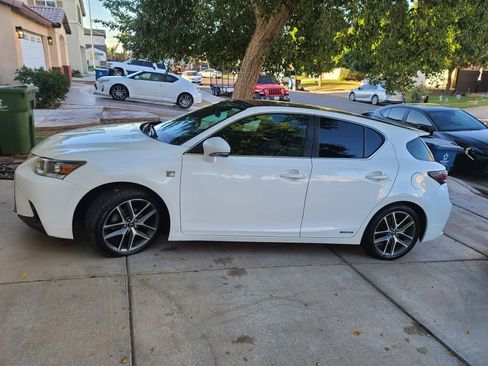 Used 2014 Lexus CT 200h image 5