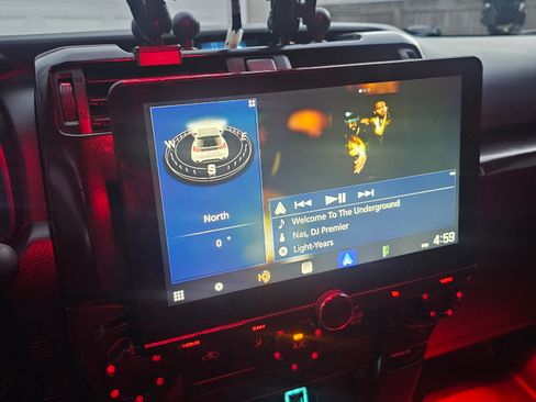 Used 2014 Toyota 4Runner SR5 image 5