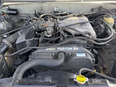 Used 2000 Toyota 4Runner Limited image 28