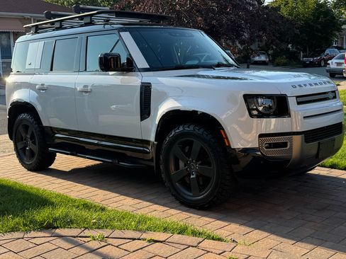 Used 2021 Land Rover Defender 110 X-Dynamic HSE AWD/4WD image 10