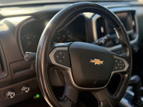 Used 2018 Chevrolet Colorado LT w/ LT Convenience Package AWD/4WD image 12