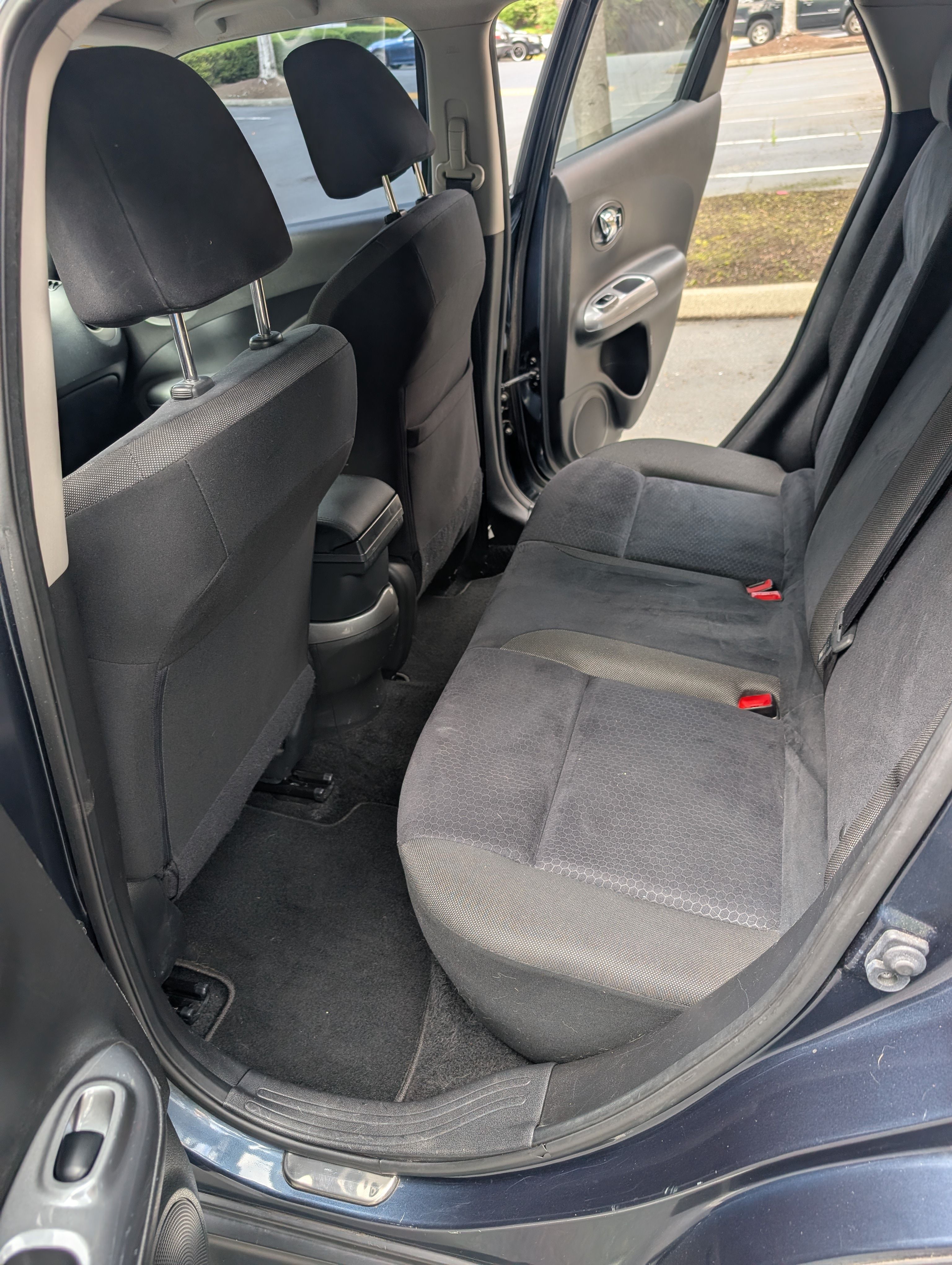 Used 2014 Nissan Juke SV FWD image 9