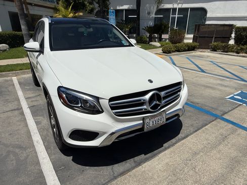 Used 2019 Mercedes-Benz GLC 300 image 4