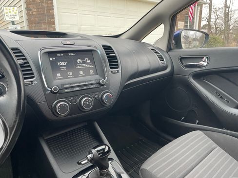 Used 2018 Kia Forte S w/ S Technology Plus Package image 21