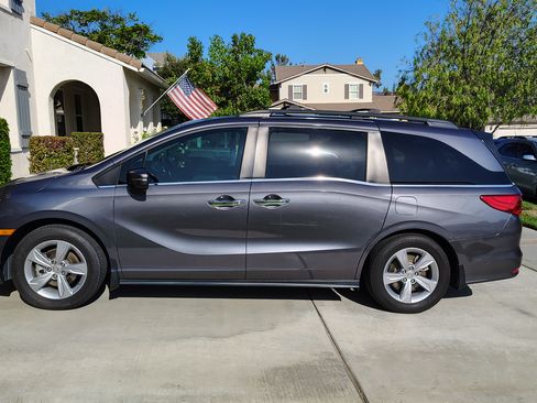 Used 2018 Honda Odyssey EX-L image 5