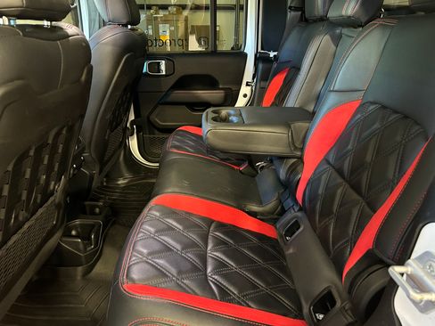 Used 2020 Jeep Gladiator Rubicon image 14