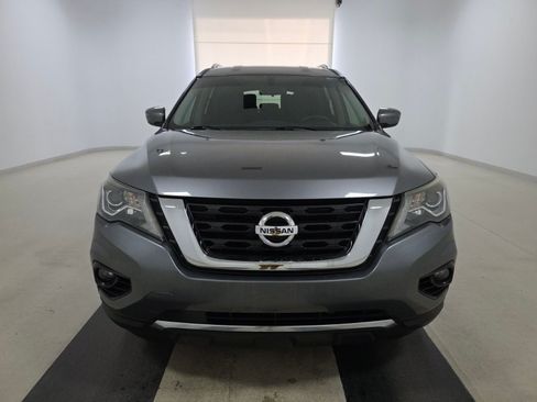 Used 2019 Nissan Pathfinder S FWD image 2