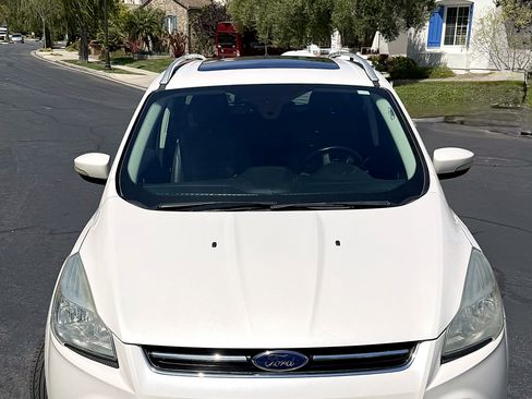 Used 2016 Ford Escape Titanium FWD image 10