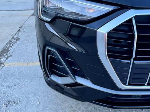 Used 2021 Audi Q3 2.0T Premium w/ Convenience Package image 11