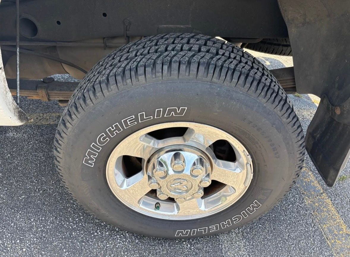 Used 2009 Dodge Ram 2500 Truck SLT w/ Trailer Tow Group AWD/4WD image 10