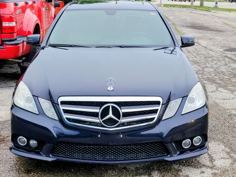 Used 2010 Mercedes-Benz E 350 4MATIC Sedan image 2