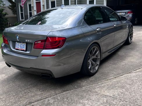 Used 2012 BMW 550i xDrive Sedan AWD/4WD image 5