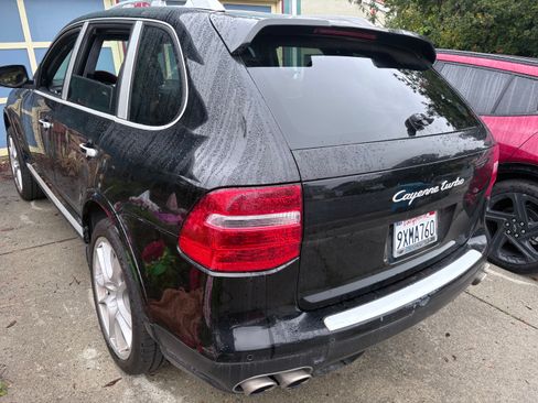 Used 2008 Porsche Cayenne Turbo image 14