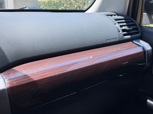 Used 2016 Toyota 4Runner Limited AWD/4WD image 18