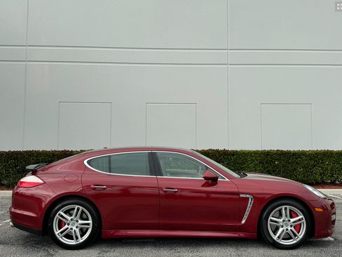 Used 2011 Porsche Panamera Turbo image 9