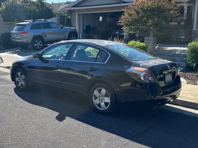 Used 2008 Nissan Altima 2.5 S w/ Emergency Aid Pkg