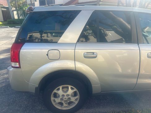 Used 2006 Saturn Vue 2WD V6 image 2