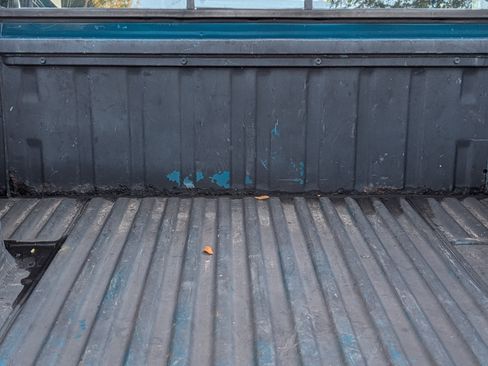 Used 1996 Nissan Pickup XE image 17