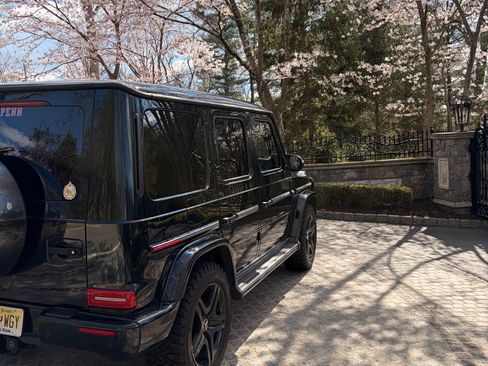 Used 2019 Mercedes-Benz G 550 image 2