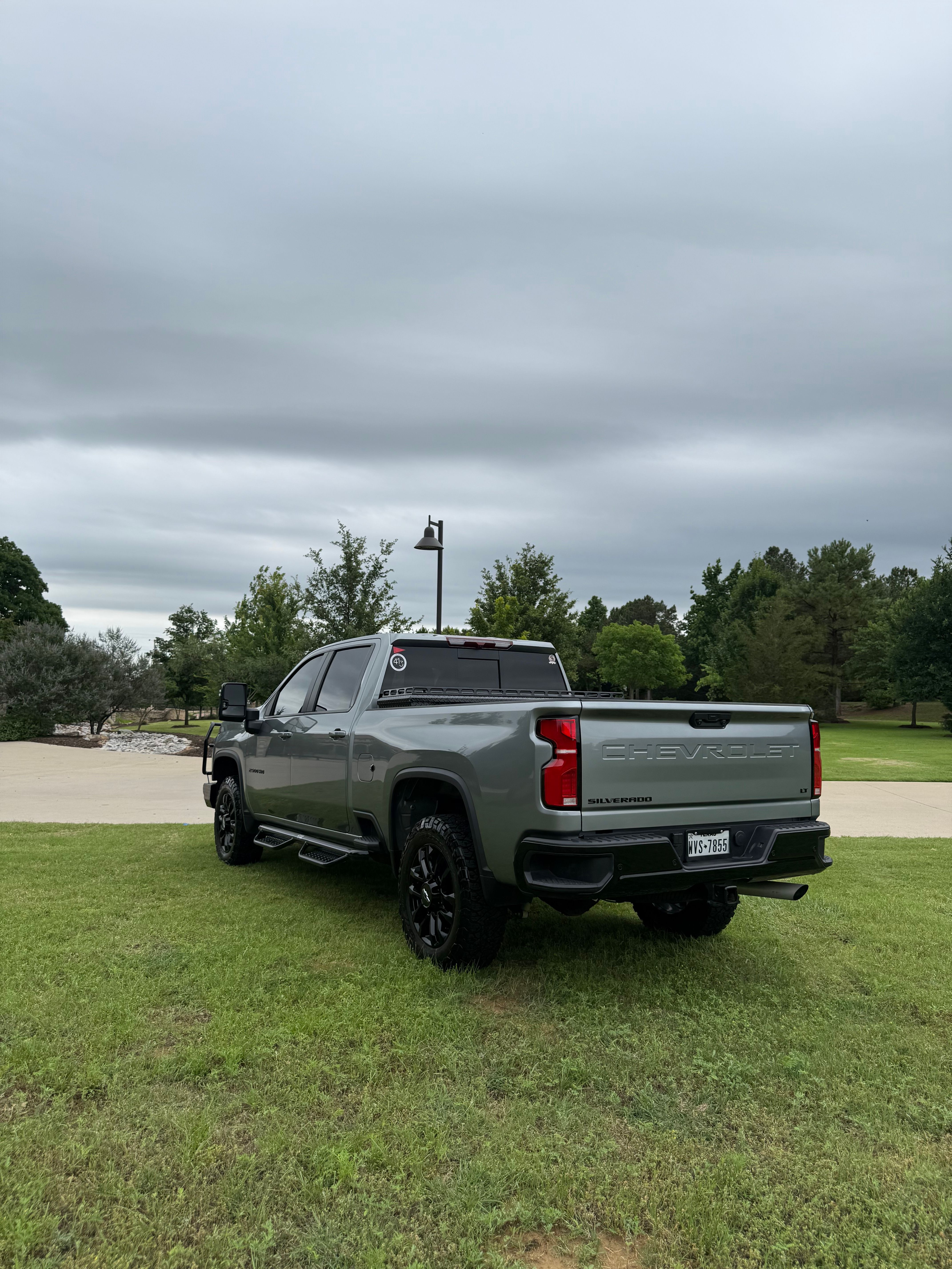 Used 2025 Chevrolet Silverado 2500 LT w/ Trail Boss Package AWD/4WD image 9