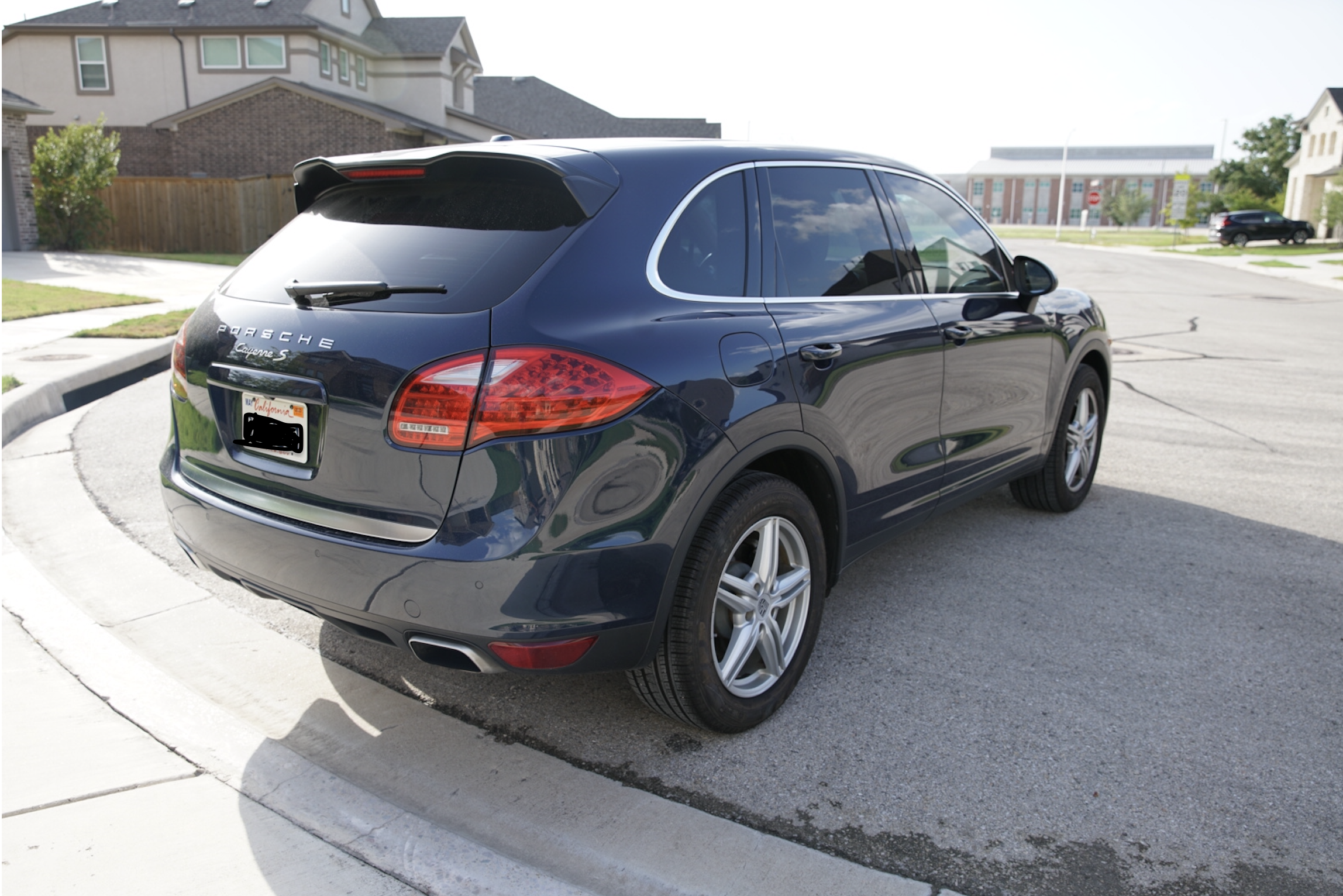 Used 2011 Porsche Cayenne S AWD/4WD image 18