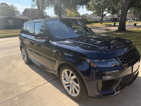 Used 2020 Land Rover Range Rover Sport HSE Dynamic image 4