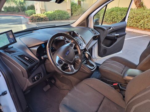 Used 2016 Ford Transit Connect XLT image 16