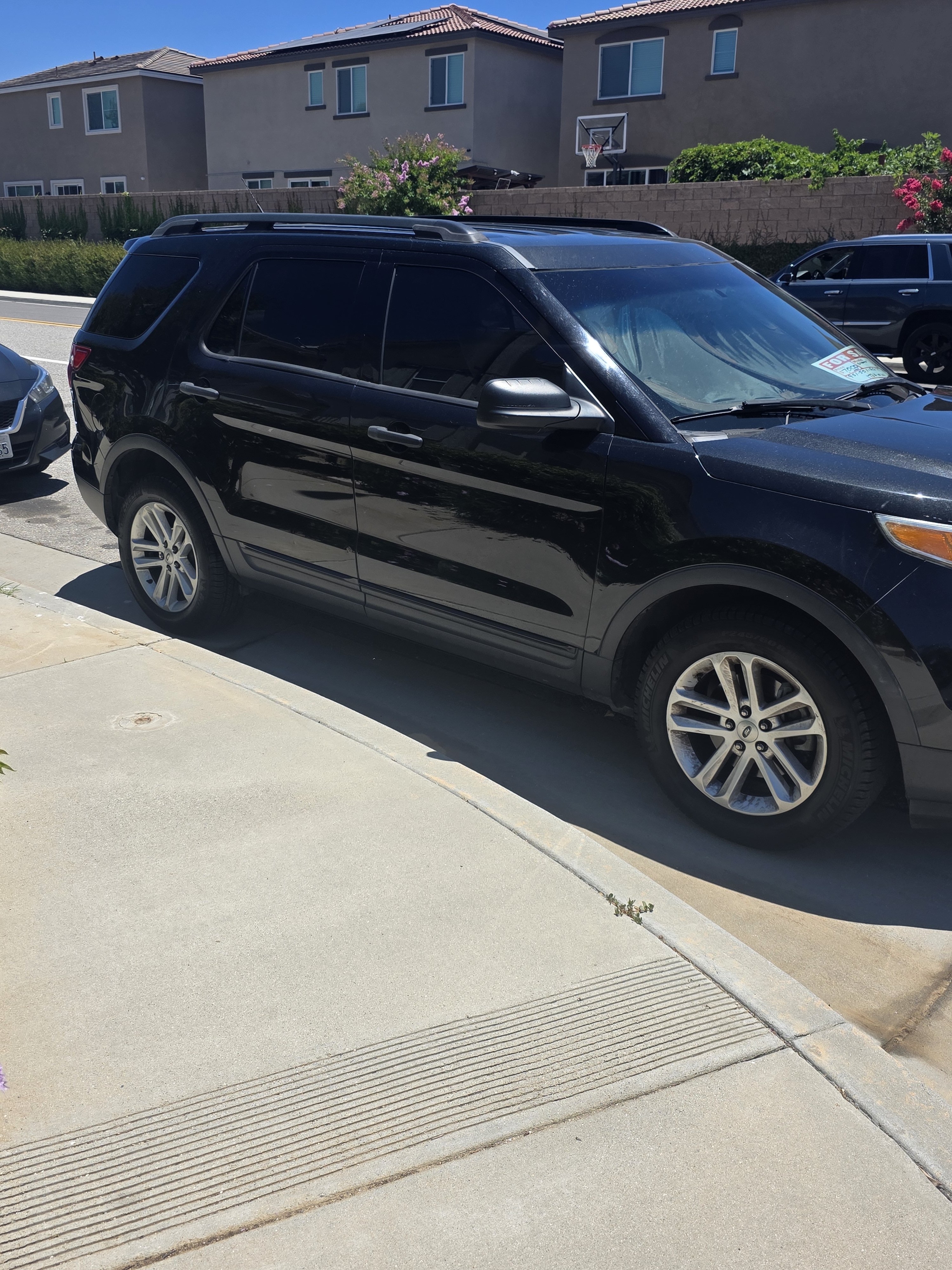 Used 2015 Ford Explorer FWD image 5