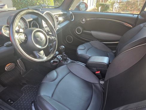 Used 2011 MINI Cooper S image 17
