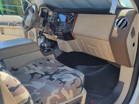 Used 2008 Ford F350 Lariat image 6