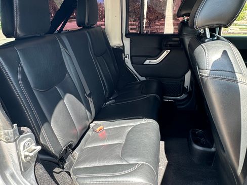 Used 2014 Jeep Wrangler Unlimited Sahara w/ Dual Top Group image 8