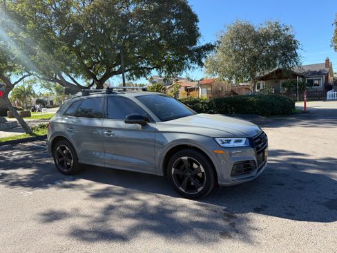 Used 2019 Audi SQ5 Premium Plus w/ Premium Plus Package image 11