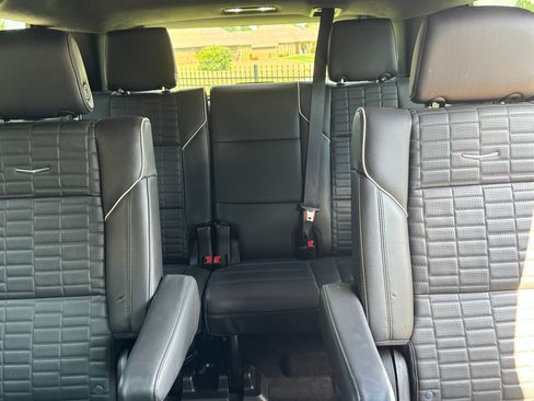 Used 2022 Cadillac Escalade Premium Luxury Platinum image 22