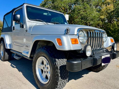 Used 2006 Jeep Wrangler Unlimited image 2